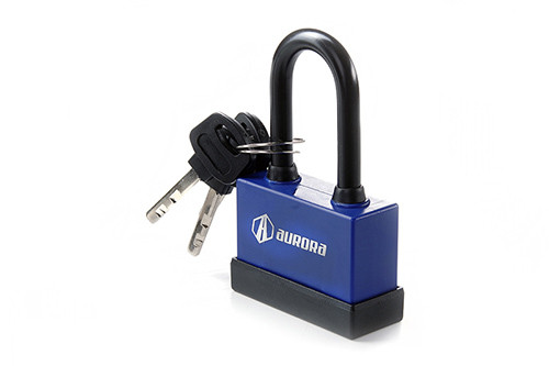 Замок навісний обгумований (вологостійкий) довга дужка 52x42x22мм дисковий (фінський) ключ AURORA-840040