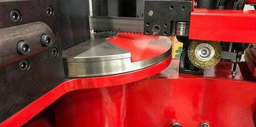 Напівавтоматична двоколонна стрічкова пила по металу Karmetal KDG 460x800 DM-KDG 460x800 DM