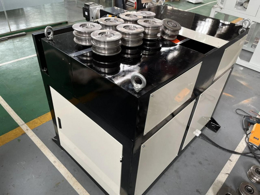Автоматичний трубозгинальний верстат MAST CNC MACHINEN GY120-7-GY120-7