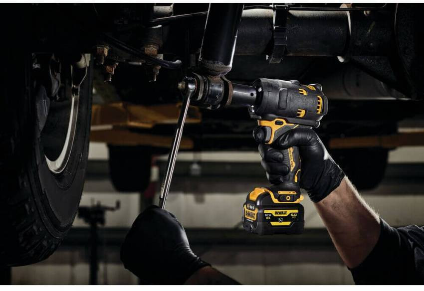 Гайковерт ударний акумуляторний безщітковий DeWALT DCF901P1G-DCF901P1G