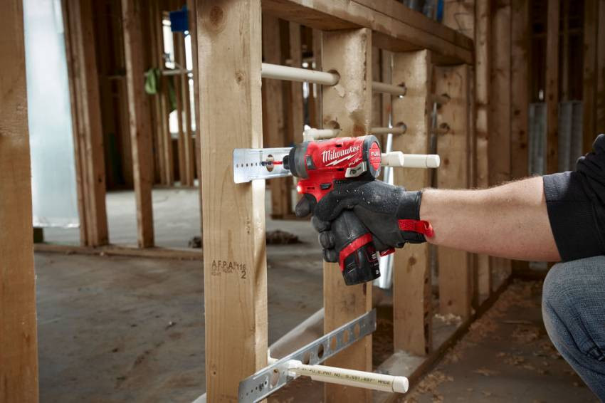 Гвинтоверт акумуляторний 1/4" HEX MILWAUKEE, M12 FID-202X, 147Нм (зарядний пристрій, 2 акум.Х 2Ач, HDкейс)-4933459823