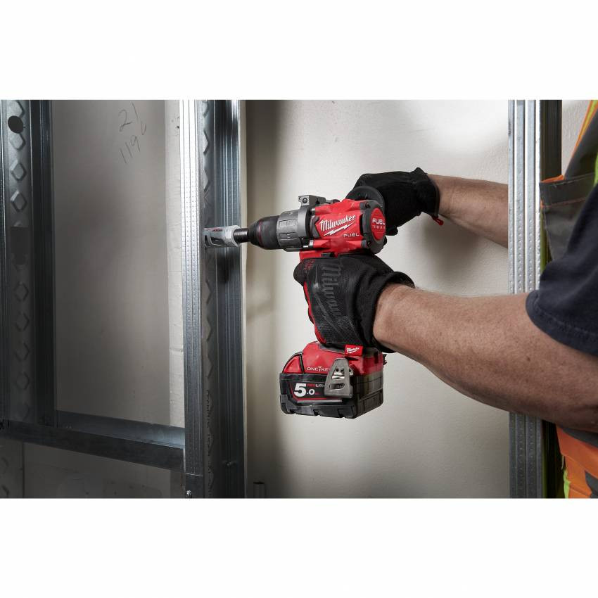 Дриль-шуруповерт акумуляторний MILWAUKEE, M18 ONEDD2-502X, 135Нм (заряд.пр., 2акум. Х5Ач, HDкейс)-4933464525