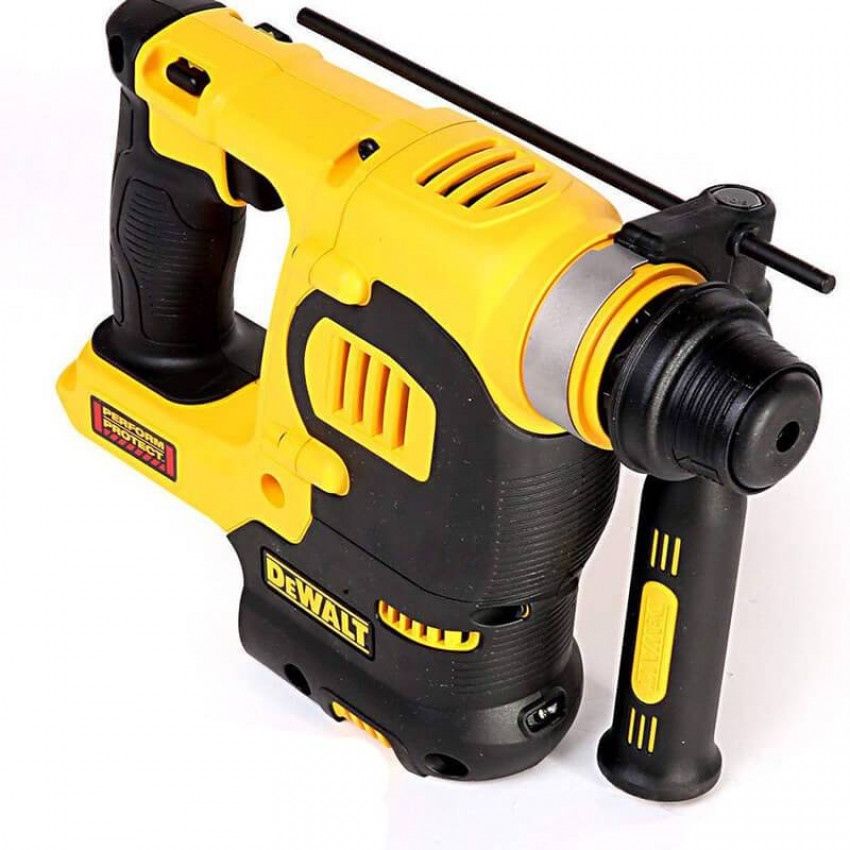 Набір з чотирьох безщеточних інструментів DeWALT DCK422P3-DCK422P3