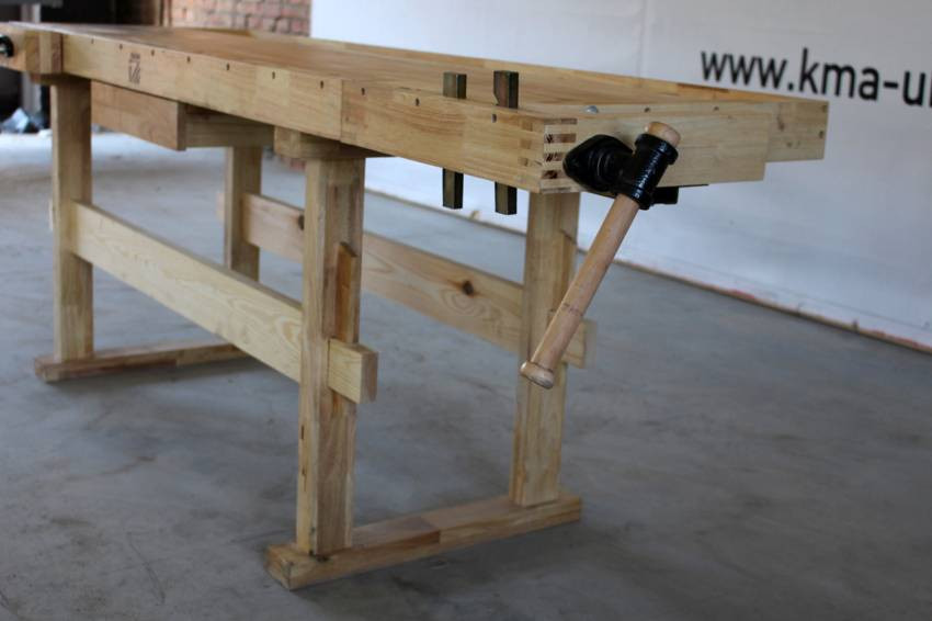 Верстак столярний з каучукового дерева Holzmann WB 210-WB210