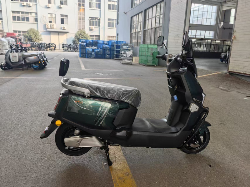 Скутер акумуляторний N36, 72В, 1200Вт, Швидкість - 45км/год-N-MD 1200