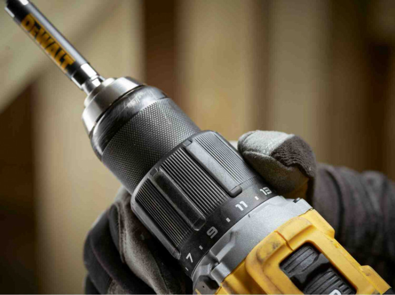 Дриль-шуруповерт акумуляторний безщітковий ударний DeWALT DCD799P2T-DCD799P2T