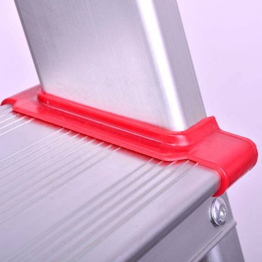 Драбина з алюмінію, 5 сходинок, висота до платформи 1065мм INTERTOOL LT-1005-LT-1005
