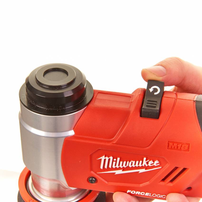 Акумуляторний гідравлічний пробійник MILWAUKEE M18 HKP-201CA ( зарядний пристрій, 1 акум.X M18 B2 (2Ач)-4933451204