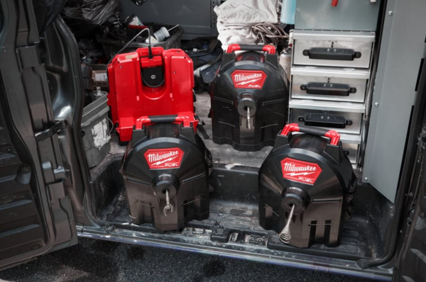 Аккумуляторная ранцевая прочистная машина MILWAUKEE M18 FUEL FFSDC16-0 4933459709-4933459709