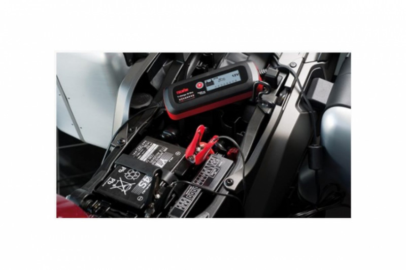 Зарядний пристрій Telwin T-CHARGE 12 EVO 100-240V 6V/12V-807850