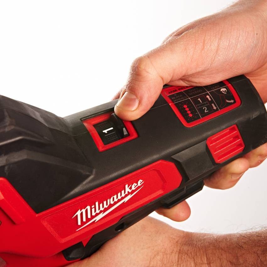 Кабелеріз акумуляторний MILWAUKEE, M12 CC-0-4933431600