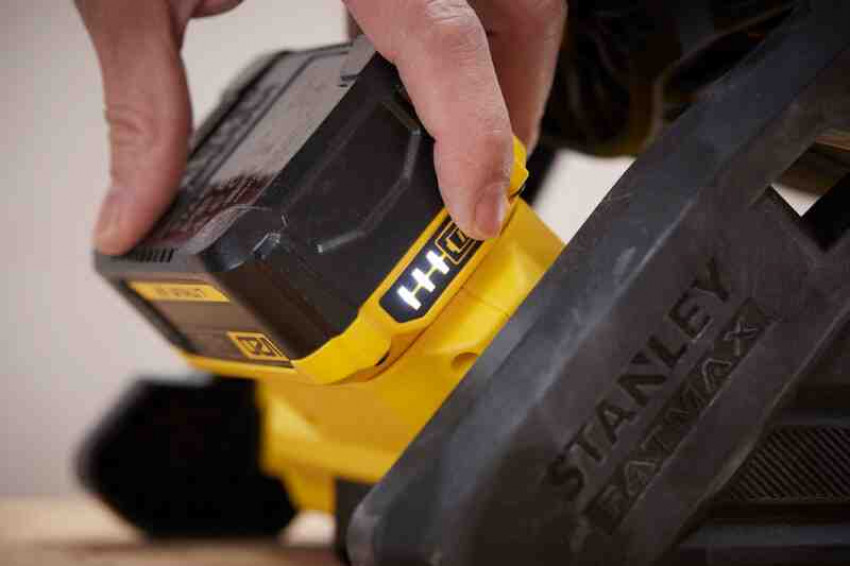 Повітродувка-вентилятор акумуляторний STANLEY FATMAX SFMCE001B-SFMCE001B