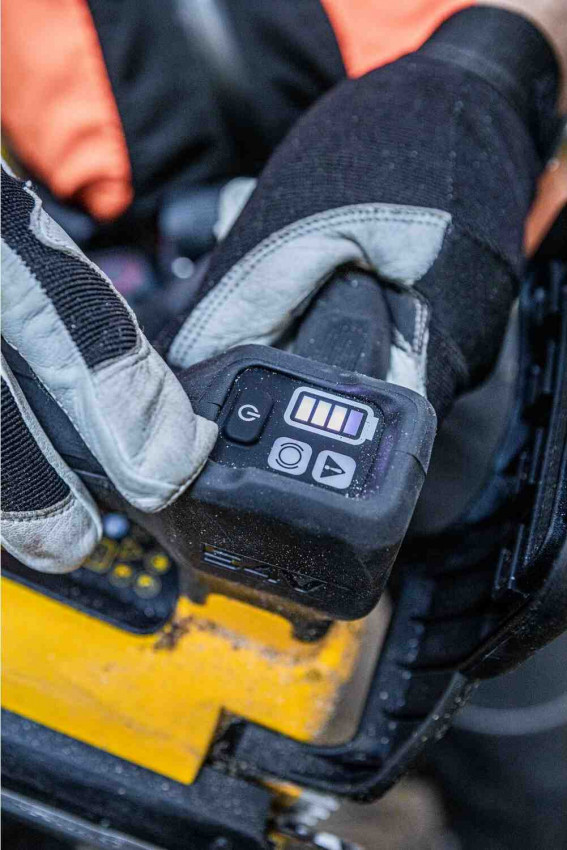 Пилка ланцюгова акумуляторна безщіткова з верхньою рукояткою DeWALT DCMCST635X1-DCMCST635X1