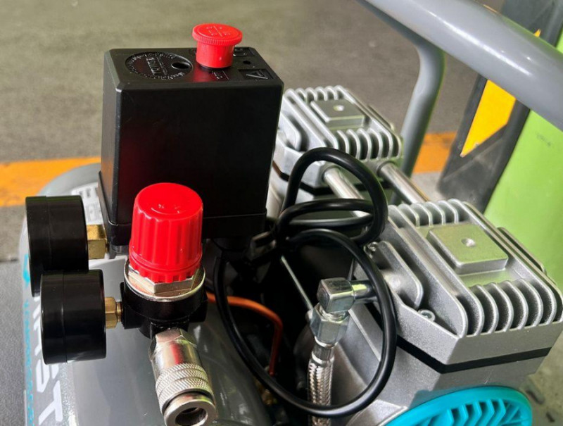 Безмасляний поршневий компресор Mast MOF1390/1100 compact-MOF1390/1100 compact