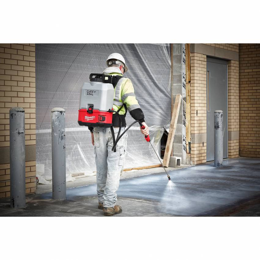 Обприскувач з ємністю для бетону Milwaukee M18 BPFPCCST-0 (4933471371)-4933471371
