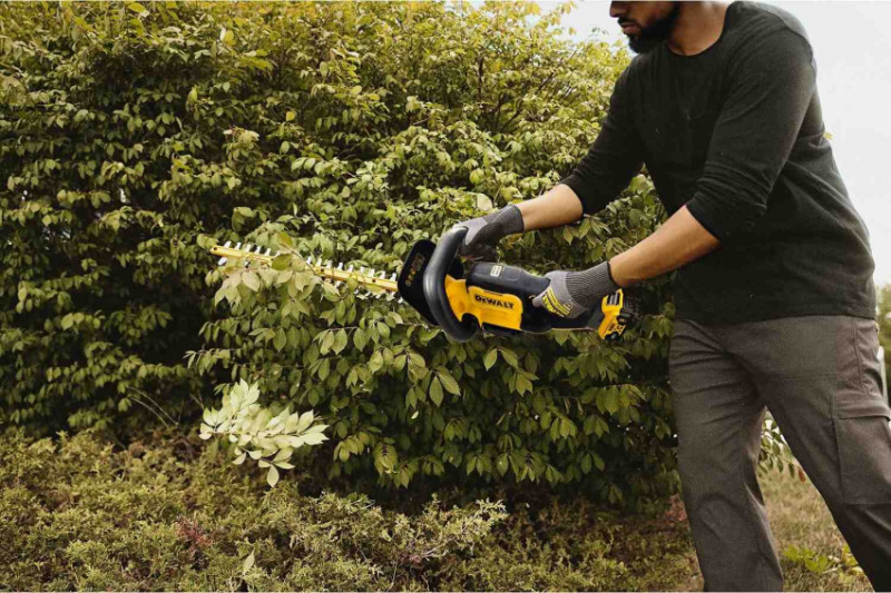 Кущоріз акумуляторний DeWALT DCMHT562N-DCMHT562N