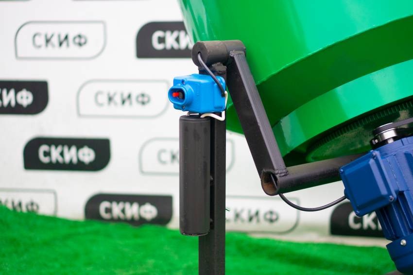 Бетонозмішувач Скіф БСМ-200 з редуктором перевороту-СкифБСМ200Ред
