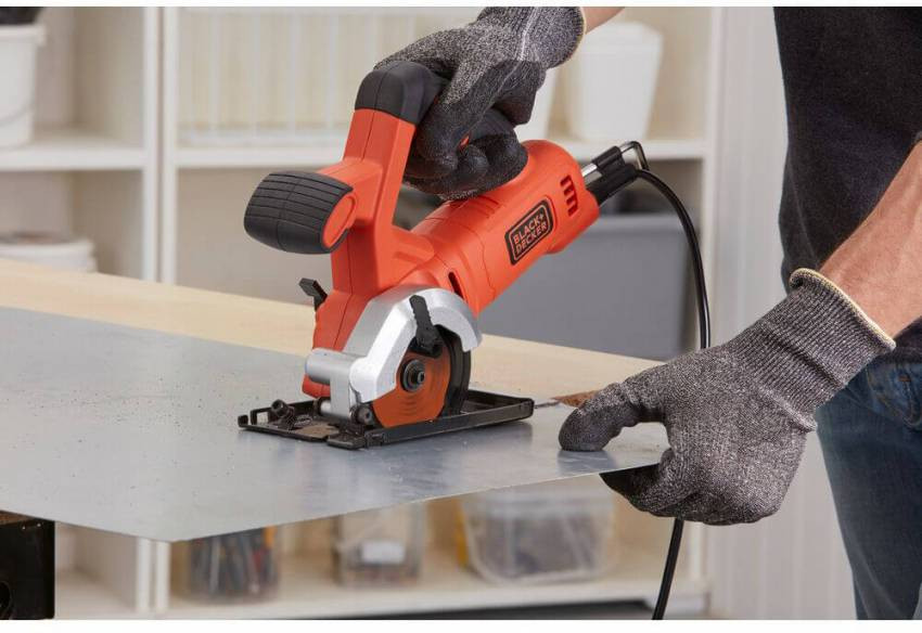 Пила дискова мережева BLACK DECKER BES510-BES510