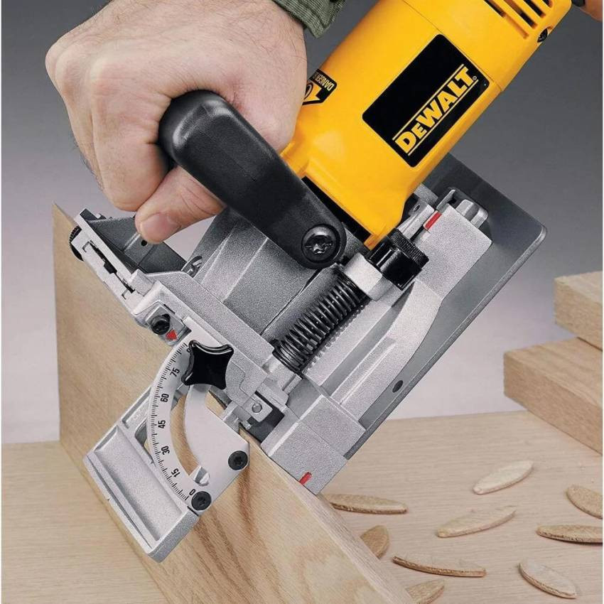 Мережевий фрезер DeWALT DW682K-DW682K
