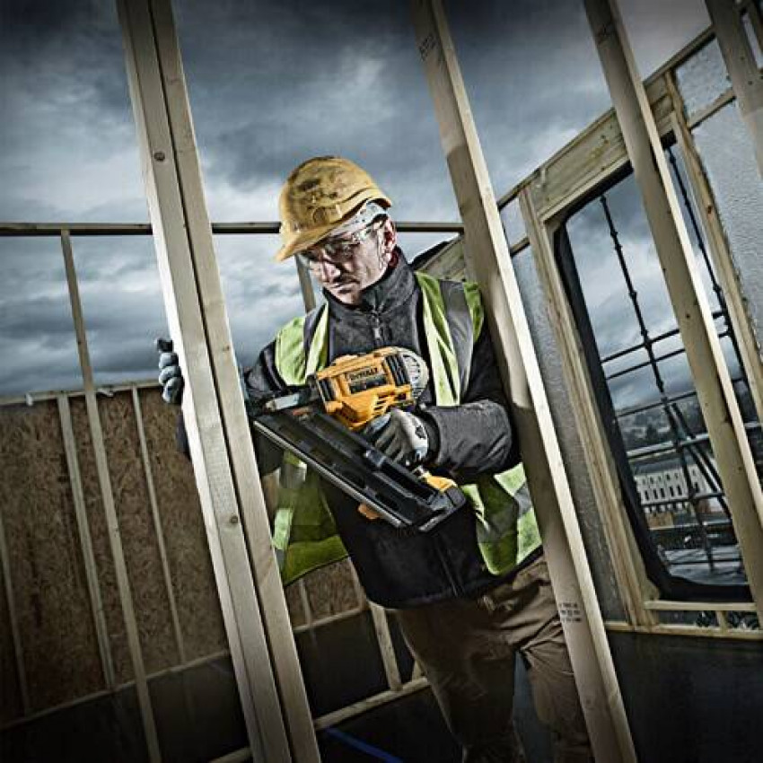 Пістолет гвоздезабивний акумуляторний безщітковий DeWALT DCN692N-DCN692N