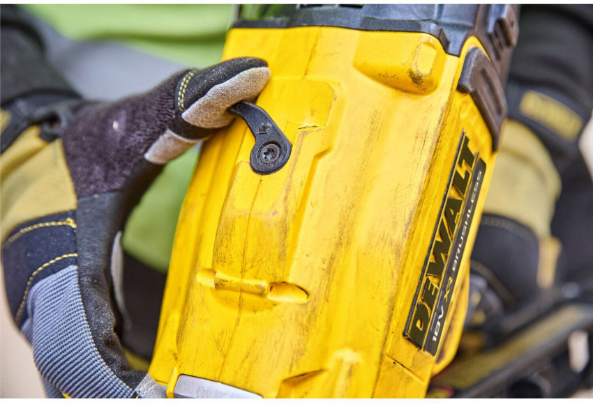 Пістолет цвяхозабивний акумуляторний безщітковий DeWALT DCN930P2-DCN930P2