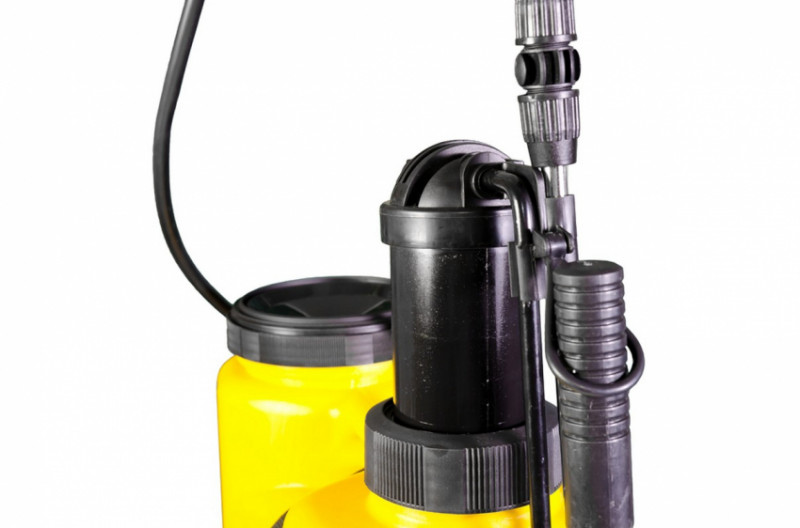 Обприскувач акумуляторний комбінований MASTERTOOL "Classic" 16 л 12 V 8 Аг 92-9516-92-9516