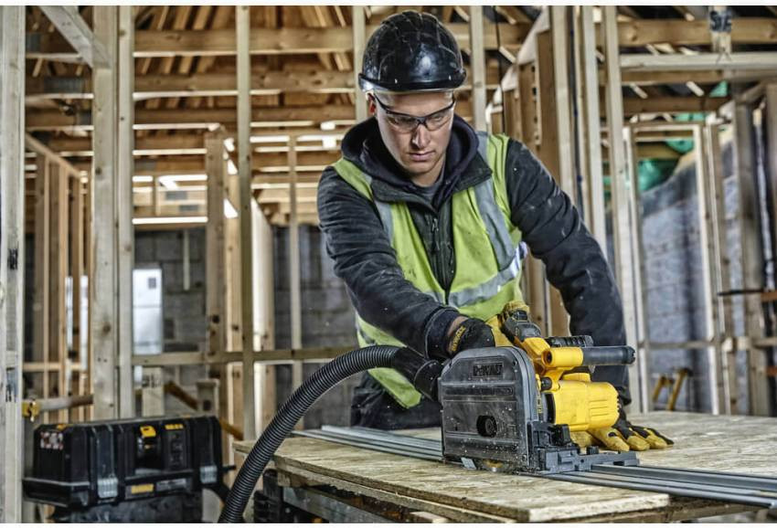 Пила дискова занурювальна безщіткова акумуляторна DeWALT DCS520T2R-DCS520T2R
