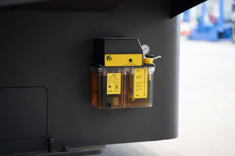 Автоматичний стрічкопильний верстат закритого типу Beka-Mak BMSO 420 XS ENCLOSED-BMSO-420XS ENCLOSED