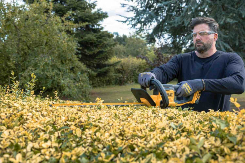 Кущоріз акумуляторний DeWALT DCMHT564N-DCMHT564N