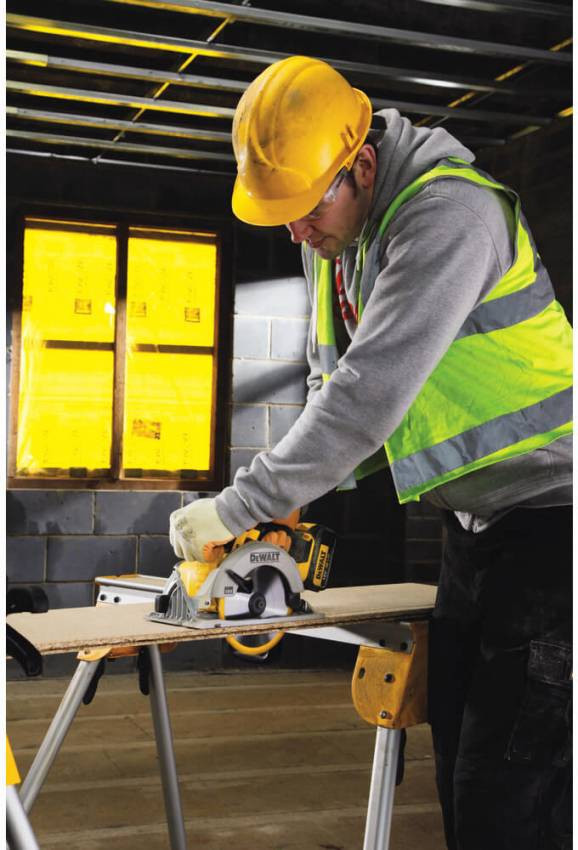 Пила дискова акумуляторна DeWALT DCS391N-DCS391N