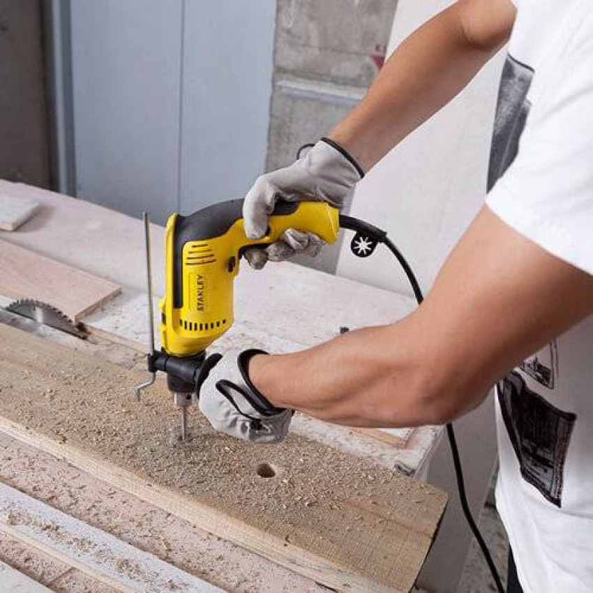 Дриль мережевий ударний STANLEY SDH700-SDH700
