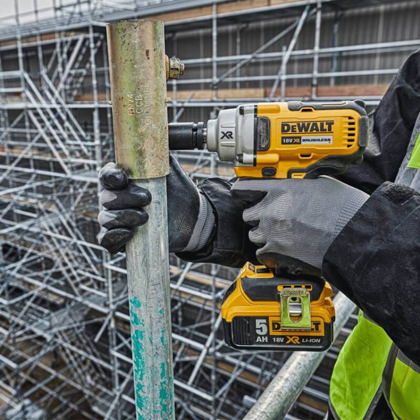 Гайковерт ударний акумуляторний безщітковий DeWALT DCF894N-DCF894N