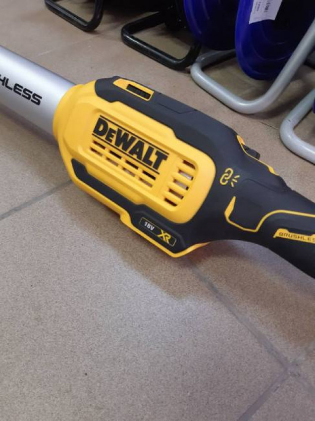 Шліфмашина ексцентрикова акумуляторна безщіткова DeWALT DCE800T2-DCE800T2