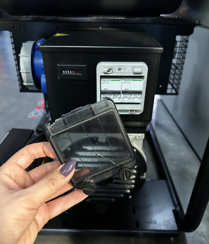 Генераторна установка FV10001TRE ВЖИВАНИЙ 1ф-8,6кВт, двиг.B&S, бак-45л, ел.старт-