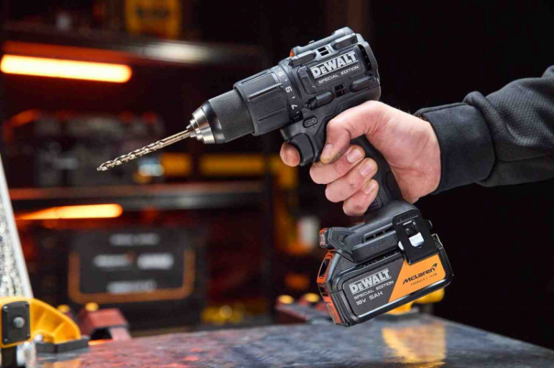 Дриль-шурупокрут ударний McLaren F1 TEAM SPECIAL EDITION DeWALT DCD86MP1T-DCD86MP1T