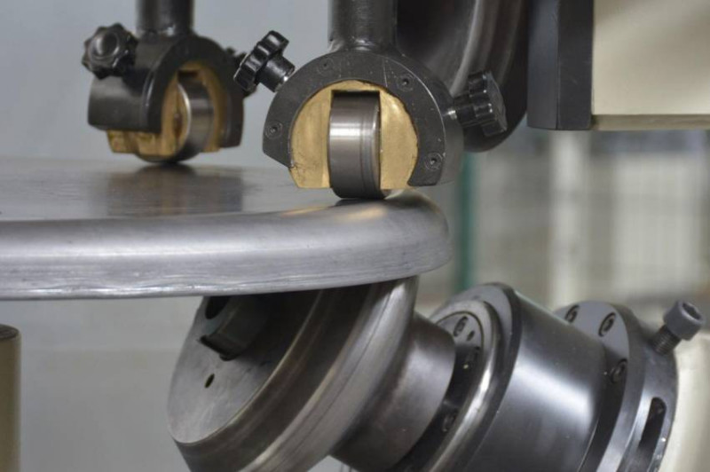 Відбортовочно-відрізний верстат Isitan SDK 6-SDK-6