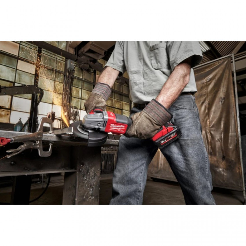Кутошліфувальна машина акумуляторна MILWAUKEE M18FHSAG125XPDB-0-4933471076