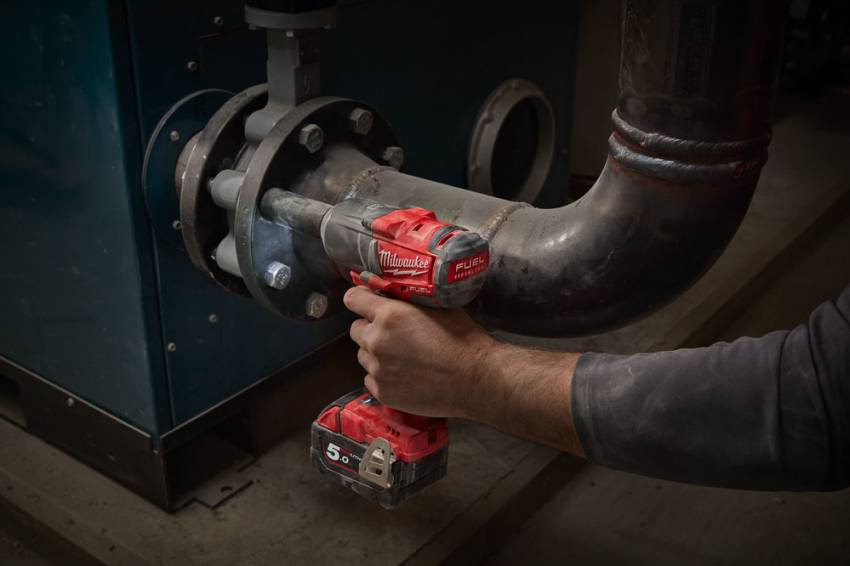 Гайкокрут акумуляторний 1/2" MILWAUKEE, M18 FMTIWP12-502X, 610Нм (зарядний пристрій, 2 акум.Х 5Ач, HDкейс)-4933459183