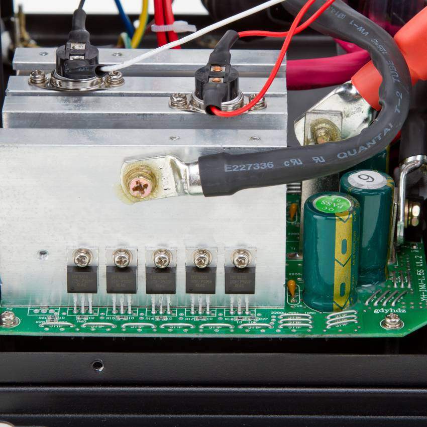 ДБЖ з правильною синусоїдою 24V LPY-W-PSW-1500VA+(1050Вт)10A/15A-