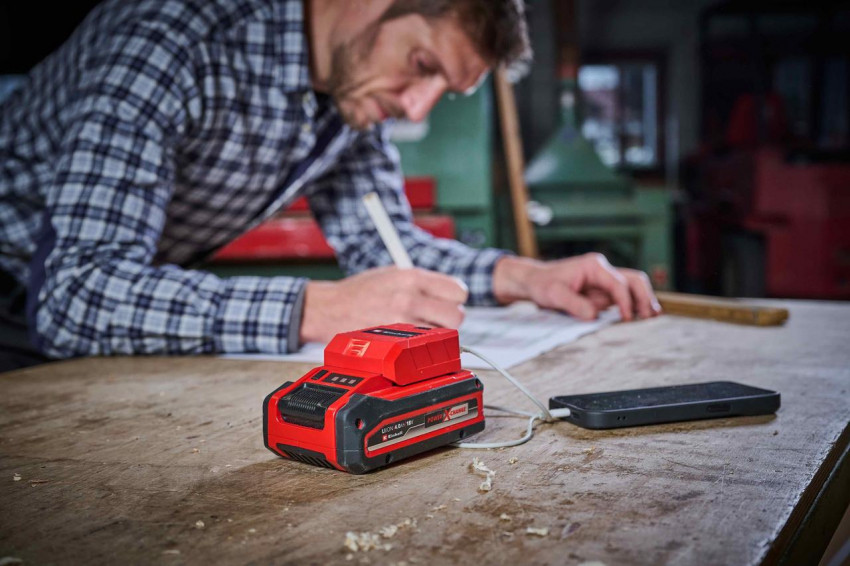 Зарядний пристрій USB акумуляторний Einhell TC-CP 18 Li USB A/C - Solo (4514148)-