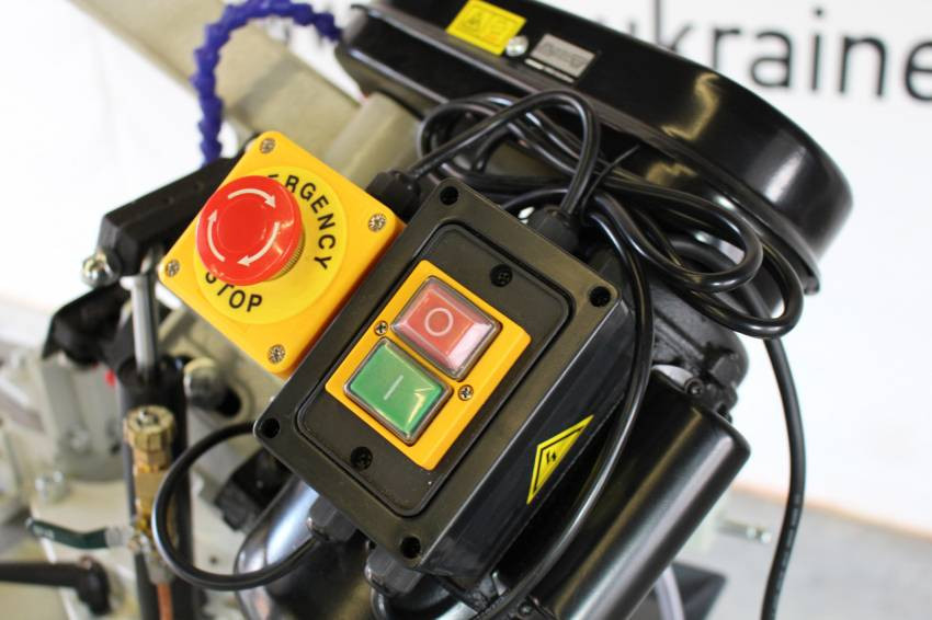 Стрічкопильний верстат по металу CORMAK BS128 HDRC-BS-128HDRC/400V