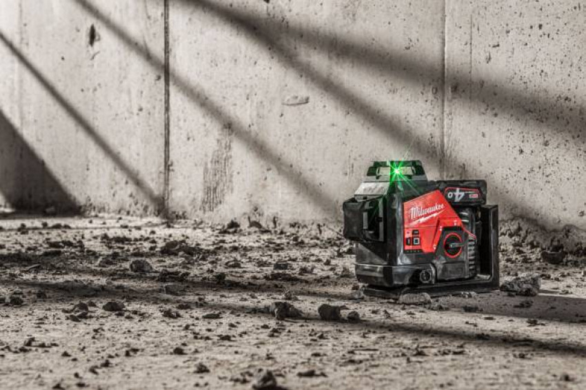 Лазерний 3D нівелір акумуляторний MILWAUKEE, M12 3PL-401C ( зарядний пристрій, 1акум.Х4Аг, кейс) (4933478102)-4933478102