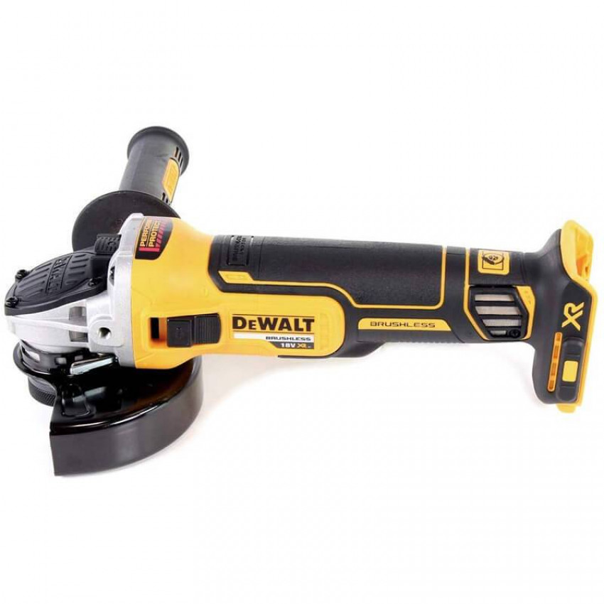 Набір з чотирьох безщеточних інструментів DeWALT DCK422P3-DCK422P3