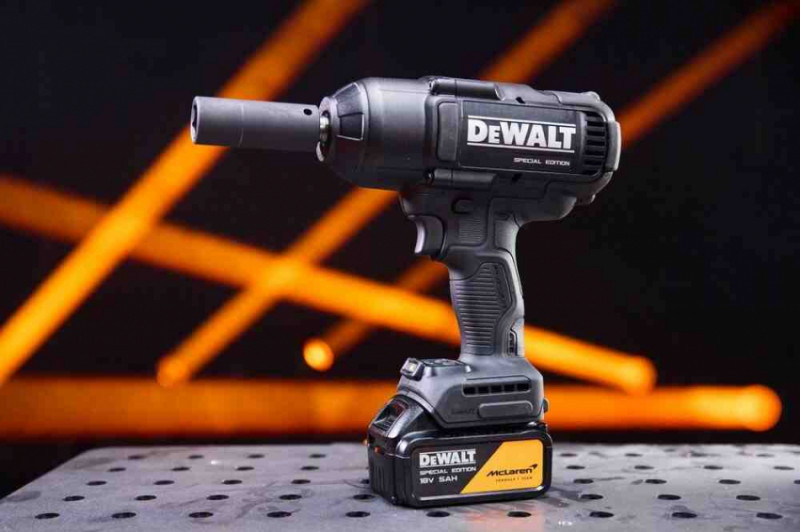 Гайкокрут ударний акумуляторний безщітковий McLaren F1 TEAM SPECIAL EDITION DeWALT DCF99MP2T-DCF99MP2T