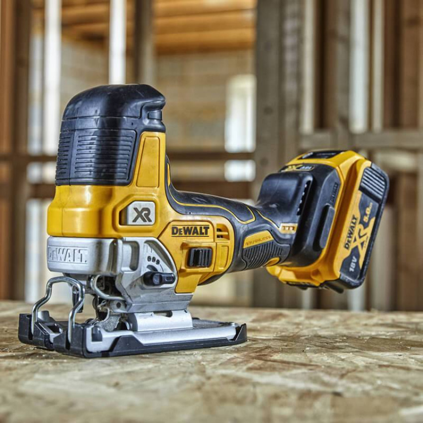 Пила лобзикова безщіткова акумуляторна DeWALT DCS335P2-DCS335P2