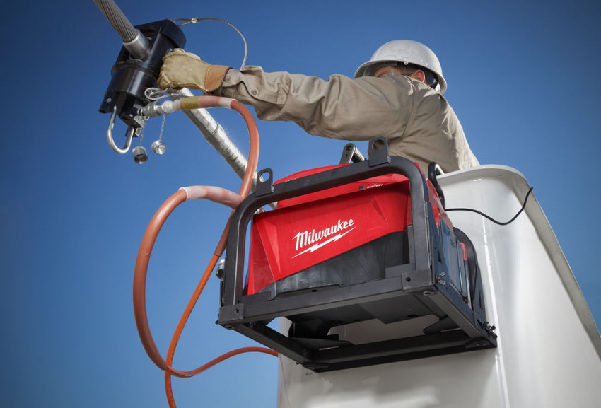 Насос гідравлічний акумуляторний MILWAUKEE, M18 HUP700-121 (+зар.пр.,1акум.12Аг) FORGE™-4933499335