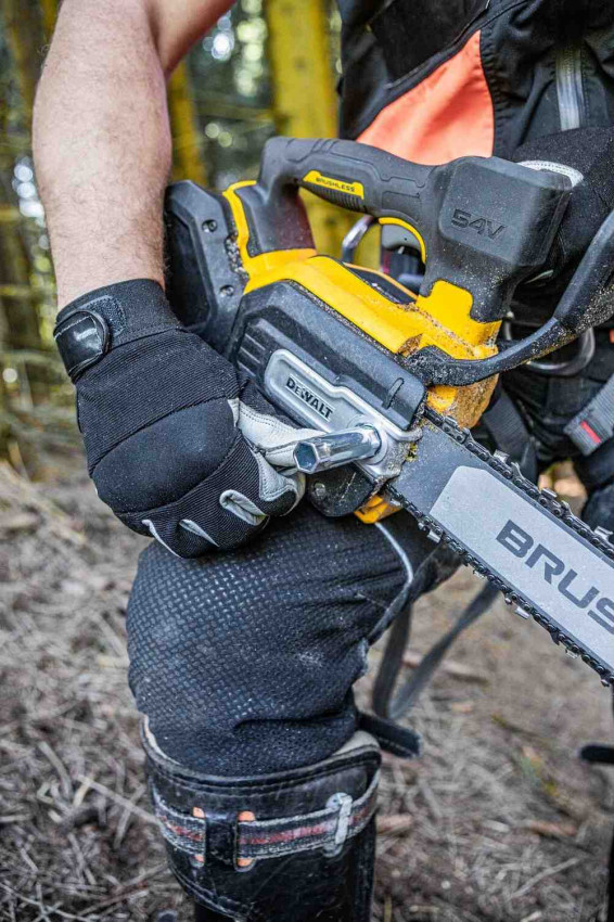Пилка ланцюгова акумуляторна безщіткова з верхньою рукояткою DeWALT DCMCST635X1-DCMCST635X1
