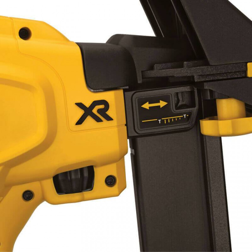 Степлер скобозабивний акумуляторний безщітковий DeWALT DCN682N-DCN682N