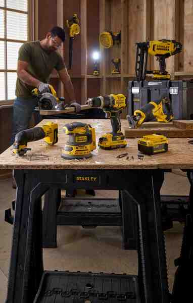Пила циркулярна акумуляторна STANLEY FATMAX SFMCS550B-SFMCS550B