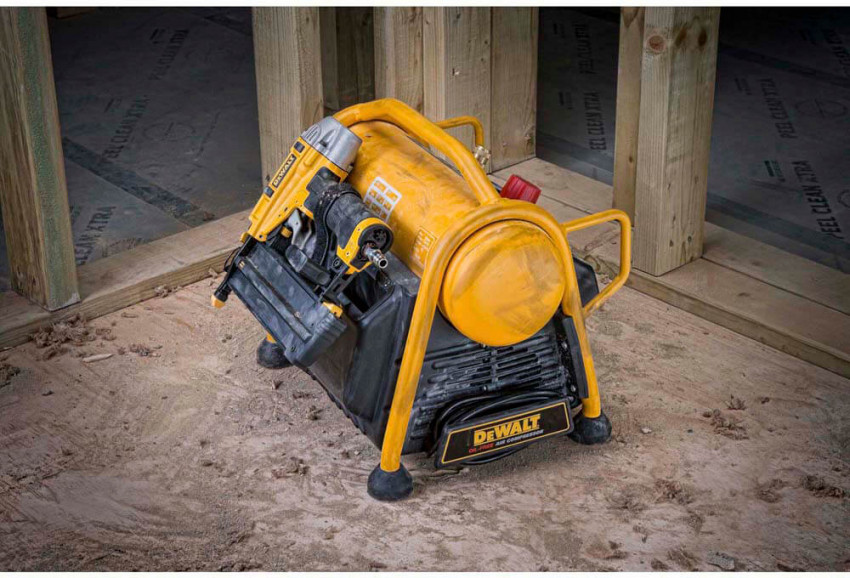Компресор повітряний безмасляний DeWALT DPC6MRC-DPC6MRC